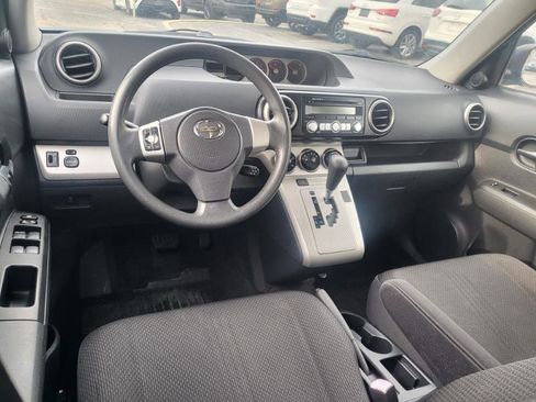 Used 2008 Scion xB Wagon image 9