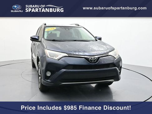 Used 2018 Toyota RAV4 XLE image 2