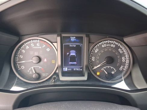 Used 2016 Toyota Tacoma TRD Sport w/ Towing Package AWD/4WD image 18
