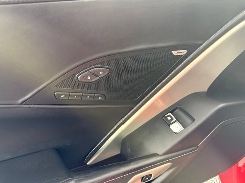 Used 2019 Chevrolet Corvette Stingray Coupe RWD image 13