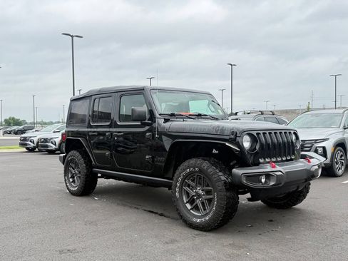 Used 2021 Jeep Wrangler Unlimited Sport AWD/4WD image 3
