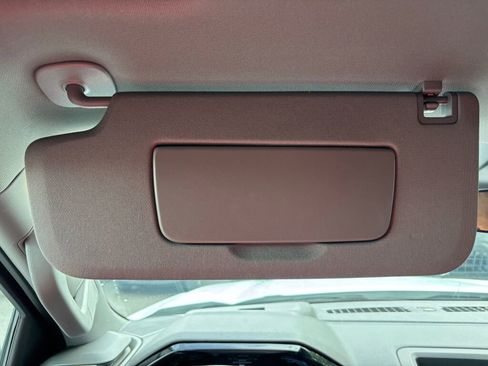 Used 2023 GMC Sierra 1500 Elevation image 25