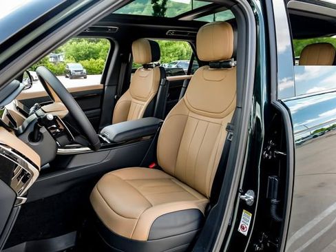 New 2026 Land Rover Range Rover Sport Dynamic SE AWD/4WD image 39