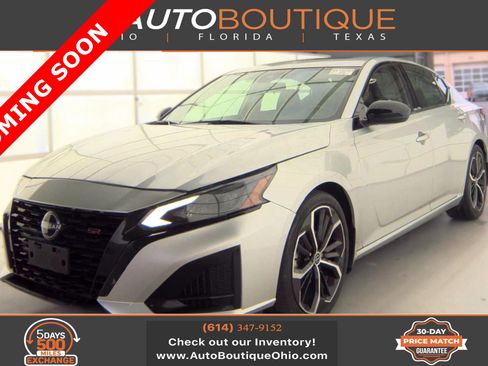 Used 2023 Nissan Altima 2.5 SR w/ SR Premium Package FWD image 1
