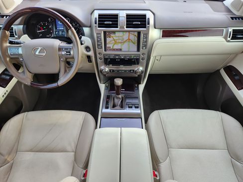 Used 2017 Lexus GX 460 AWD/4WD image 21