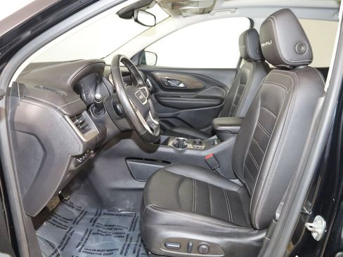Used 2023 GMC Terrain Denali w/ Black Diamond Edition AWD/4WD image 12