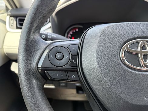 Used 2024 Toyota RAV4 XLE w/ Convenience Package image 15
