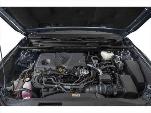 Used 2025 Toyota Camry SE FWD image 8