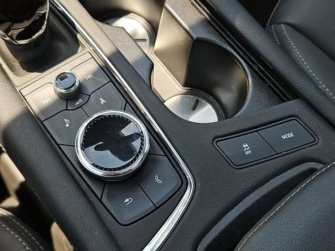 Certified 2023 Cadillac XT5 Premium Luxury FWD image 25