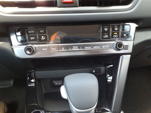 New 2026 Kia Seltos EX FWD image 19