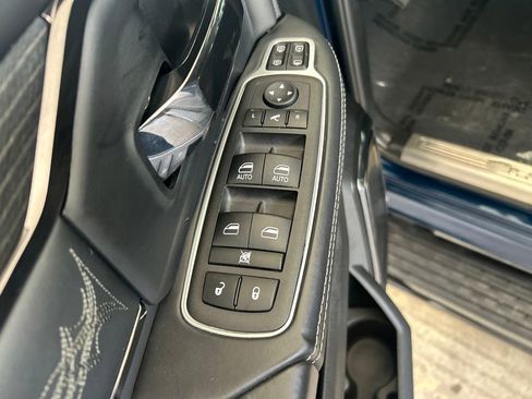 Used 2024 RAM 2500 Limited AWD/4WD image 45
