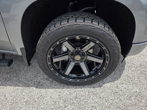 Used 2025 Chevrolet Silverado 1500 RST w/ Z71 Off-Road Package AWD/4WD image 15