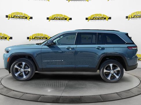 New 2026 Jeep Grand Cherokee Limited RWD image 2