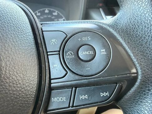 Used 2024 Toyota Corolla LE FWD image 20