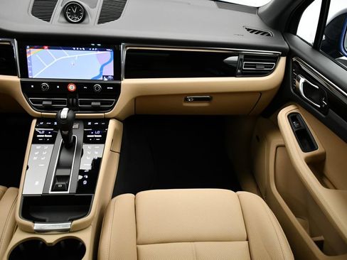 Certified 2026 Porsche Macan Turbo AWD/4WD image 24