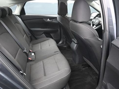Used 2020 Kia Forte Sedan FWD image 19