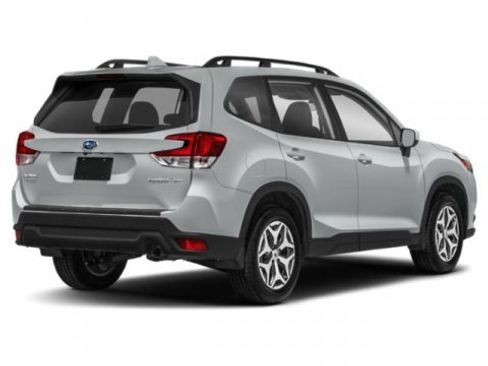 Used 2023 Subaru Forester Premium image 2