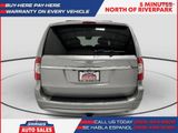 Used 2015 Chrysler Town & Country Touring image 4