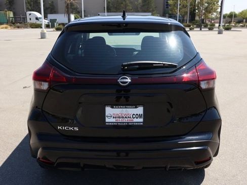 New 2025 Nissan Kicks Play S image 5