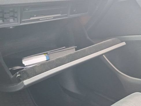Used 2015 Volkswagen GTI SE FWD image 18