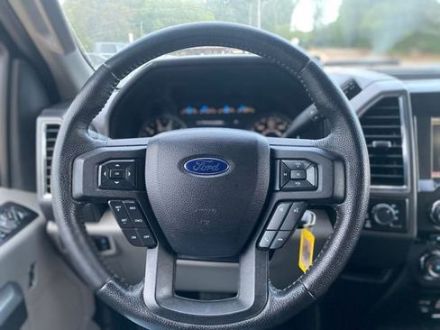 Used 2015 Ford F150 XLT w/ Equipment Group 302A Luxury AWD/4WD image 22