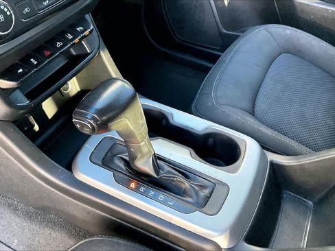 Used 2021 Chevrolet Colorado LT w/ Safety Package RWD image 15