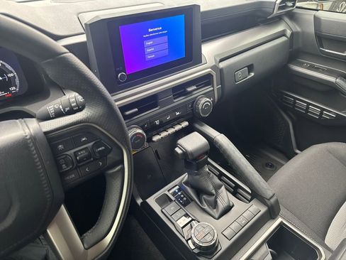 Used 2025 Toyota 4Runner TRD Off-Road image 19