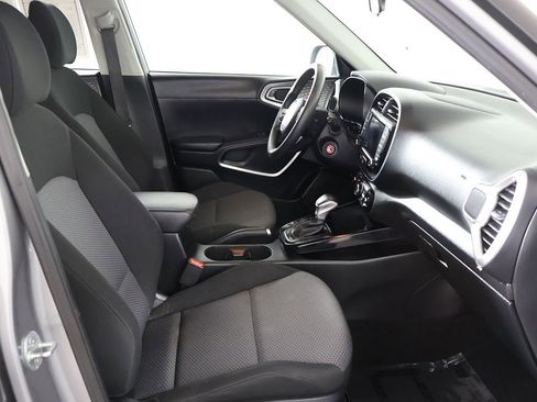 Used 2023 Kia Soul LX w/ Option Group 015 FWD image 24