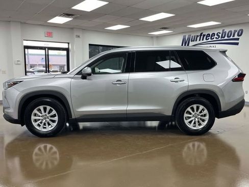 Used 2025 Toyota Grand Highlander FWD image 9