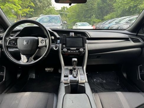 Used 2020 Honda Civic Sport image 11