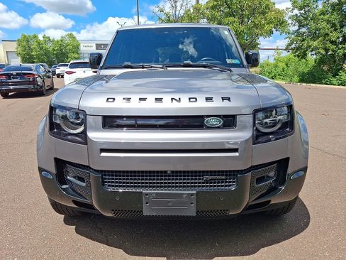 Used 2023 Land Rover Defender 110 X-Dynamic SE AWD/4WD image 2