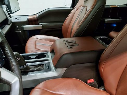 Used 2019 Ford F150 King Ranch w/ Equipment Group 601A Luxury AWD/4WD image 31