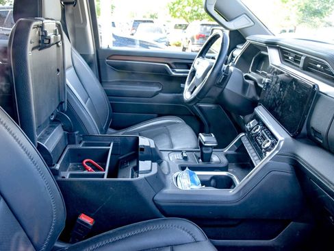 Used 2024 GMC Sierra 1500 Denali AWD/4WD image 18