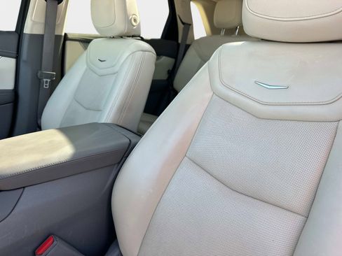 Used 2021 Cadillac XT5 Premium Luxury image 22