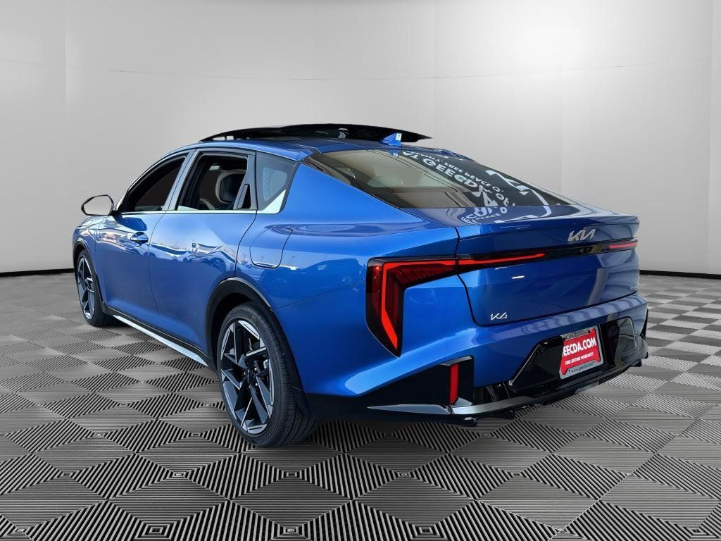 New 2026 Kia K4 GT-Line w/ GT-Line Sunroof Package FWD image 6