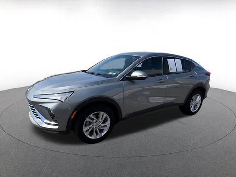 Used 2025 Buick Envista Preferred image 7