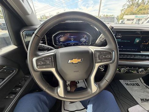 Used 2024 Chevrolet Silverado 2500 LT w/ Z71 Off-Road Package AWD/4WD image 40