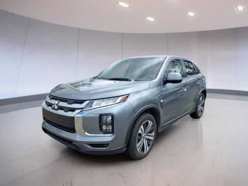 Used 2025 Mitsubishi Outlander Sport ES AWD/4WD image 2
