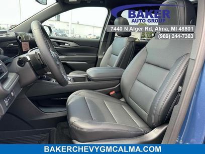 New 2026 Chevrolet Traverse LT w/ Sun and Wheel Package