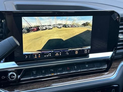 New 2026 GMC Sierra 2500 SLE w/ SLE Value Package; AWD/4WD image 16