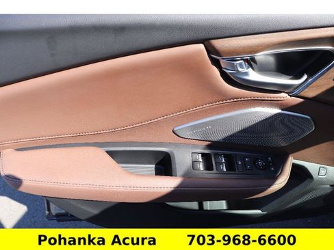Certified 2025 Acura RDX SH-AWD w/ Advance Package image 20