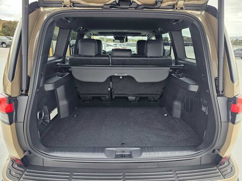 Used 2026 Lexus GX 550 w/ Accessory Package (32) AWD/4WD image 14