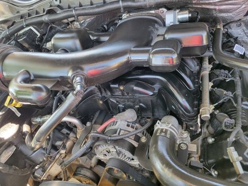 Used 2017 Ford F550 4x4 SuperCab Super Duty image 19
