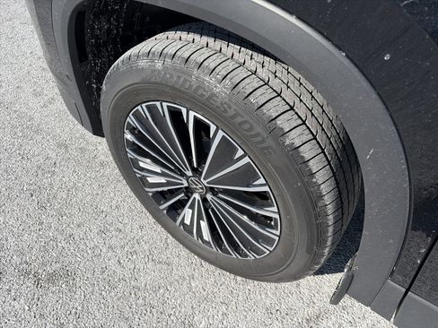 New 2026 Volkswagen Tiguan S image 7