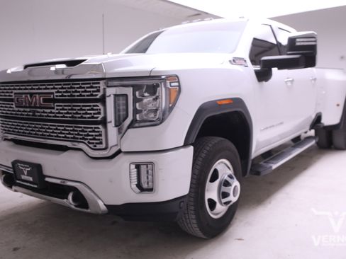 Used 2020 GMC Sierra 3500 Denali w/ Denali Ultimate Package image 1