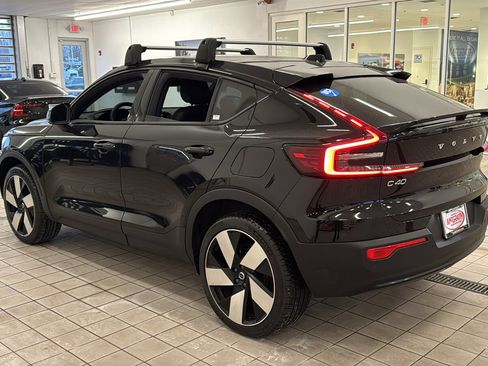 Used 2024 Volvo C40 P8 Recharge Ultimate w/ Protection Package Premier image 7