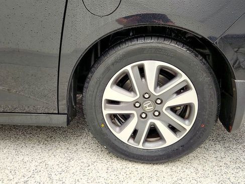 Used 2016 Honda Odyssey Touring Elite image 9