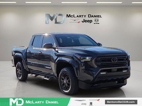 Used 2024 Toyota Tacoma SR5 image 1