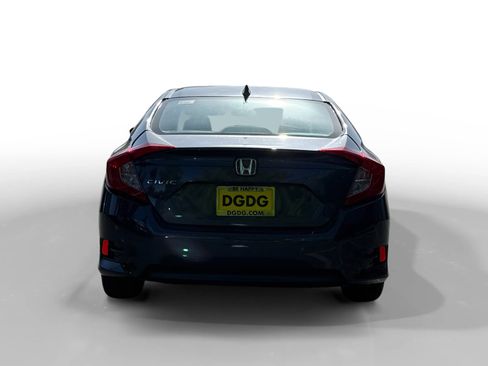 Used 2018 Honda Civic EX image 4