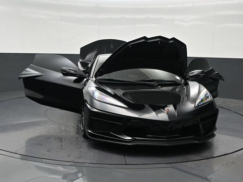 Used 2022 Chevrolet Corvette Stingray Premium Conv w/ Z51 Performance Package RWD image 35
